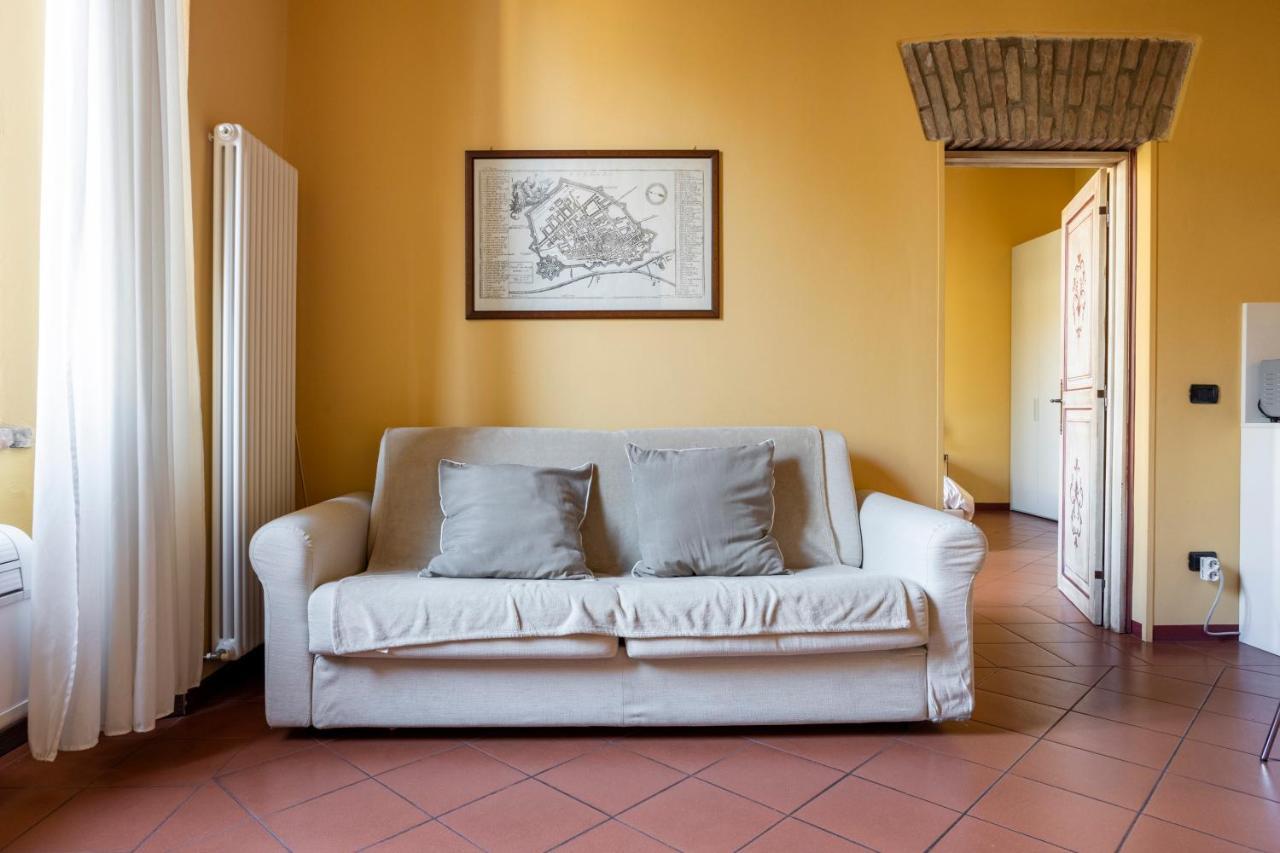 Casa Duchesse Al Castello Apartment Ferrara Exterior photo